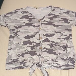 Vanilla Bay Gray and White Top